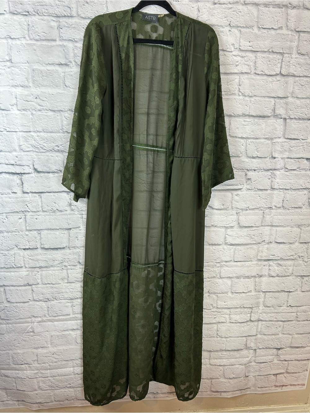 ASTR Olive Green Floral Burnout Lace Maxi Duster Kimono Size Medium